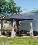 BAYDREAM BELIEVER Island getaway in a quiet neighborhood.