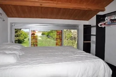 Oléron island large house with private no overlooking, garden near to the ocean Hotel dekat Island Kayak Oléron