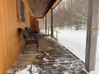Cozy cabin, amazing location for snowmobiling, skiing, hiking, climbing.