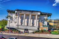 Best Smoky Mountain Views around!! NEW Hot Tub & Pool Table & Arcade!