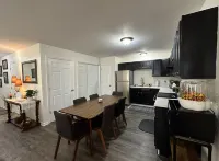 3-bedroom Ranch Duplex in charming Columbia with WiFi, 6 miles to Mizzou Arena Các khách sạn ở Rock Bridge