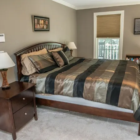 Large Luxury Family Home Near Five Colleges. The TOP short term rental in area!