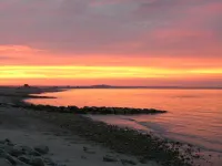 Ocean Front Vacation Home!  Private Beach Access!  Many Amenities - 방갈로