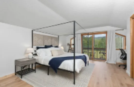 Winter Adventure Retreat - Ski Views, New King Beds, Fully Loaded Kitchen!