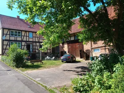 Vacation apartment Baunatal - quiet apartment at the end of a cul-de-sac Hotels in der Nähe von Volkswagen AG Baunatal, Haupteingang