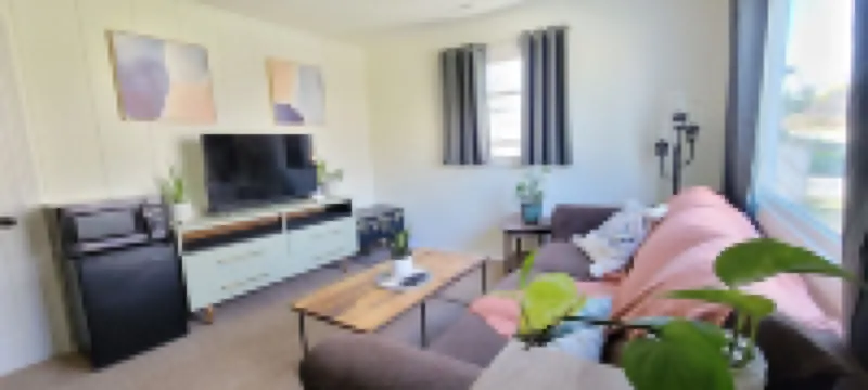 >> Garden Suite << Zoo \ Walking Paths \ Downtown \ Parks \ MarioKart