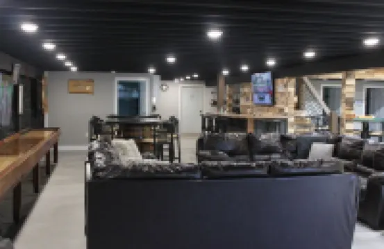 Big Group Barndominium- minutes from beautiful Lake Superior shoreline!