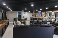 Big Group Barndominium- minutes from beautiful Lake Superior shoreline!