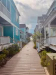 Pelican Point at Sailhouse with Pool and Pier