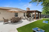 Hidden Gem in Fort Worth with Hot Tub & Mini Golf Hotels near Victory Tabernacle Holiness
