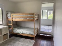 Your Winter Escape! Wood Fire, Fast Internet, Netflix, Beach.. Hitting the Spot! Hotels in Guilderton