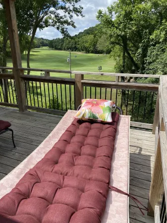 Stunning Home on the Highlands Golf Course - Overlooking 3rd Green