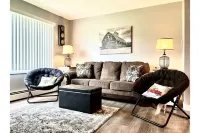 Butterfly Park Retreat #3 - Centrally located to Decorah's Top Attractions! Hotels near Decorah Dog Park