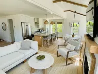 Charming new construction 4br cottage in town