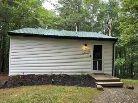 Trophy Buck sleeps 6, or rent all 4 for 20. Horseback riding across the Rd!