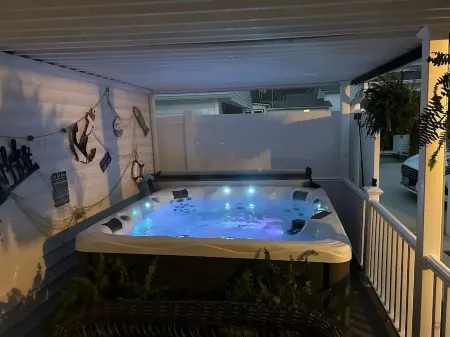 Pats Place at the Lake