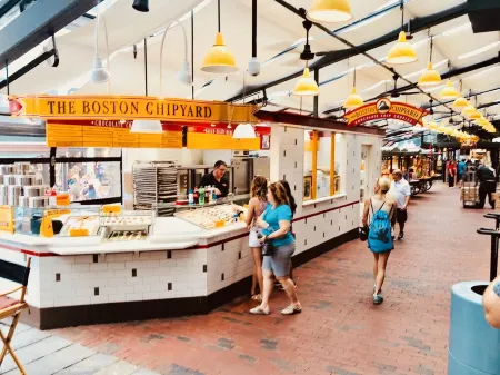 4BR 2BA 7BED WOLLASTONBEACH.NearBOSTON-1