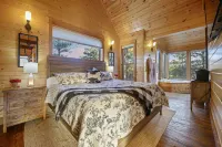 Midnight Rhapsody-Romantic Cabin with Large Jacuzzi Tub & Outdoor Gas Fireplace