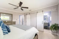Coastal Sarasota Pool Home near Siesta Key Beach