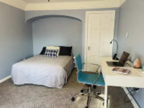 Red Door Tudor in Historic Newport Glen/ Mill Creek Park Hotels in Boardman Township