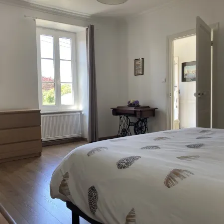 Character cottage, quiet, near GR34, WIFI