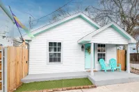 Stylish 1 BR,1BA Home Steps From Freret St
