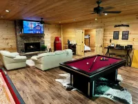 Summer Vaca Deals-Book Today; 8 Min to Downtown - Hot Tub, Game Rm, Firepit