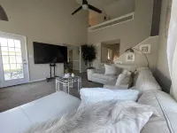 Spacious 4 Bedroom Home That Sleeps up to 8 Guests Hotels in Warner Robins