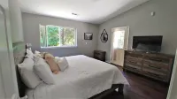 New Vacation Rental in the Redwood Forest!