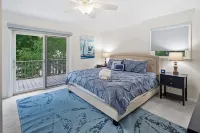 ✦Lake Norman Getaway ✦Lakefront w/Dock & Hot Tub