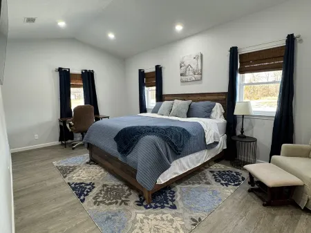 Mountain View Farmhouse, fully renovated to include all the modern needs