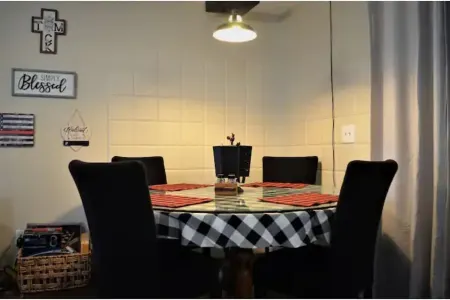 Stunning Views! Rustic cabin facing the base of Grand Canyon West