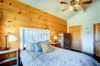 Beech Mtn: Walk to Slopes, Sleeps 9, Pet Friendly, Mountain Views, Cozy Retreat