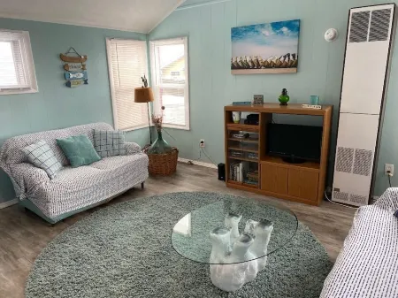 Lake Ontario - 1 Bedroom  Between Rochester and Niagara Falls