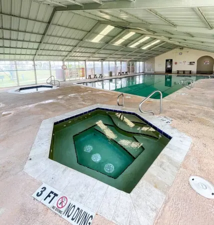 Brand New Waterfront Cottage Fishing/Boat Lift/Resort Отели в г. Порт Исабел