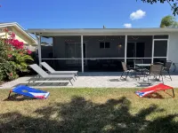 Clean and modern 2BR/2Bath Jacuzzi home, beautiful Patio, minutes from the beach Hotels in der Nähe von Oakland Park