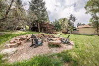 Beautiful 5 BR Creek-side Cabin Pikes Peak Отели рядом с достопримечательностью «Cave of the Winds»