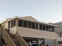 Our Happy Place, As Good As Beach Front, Dog Friendly - 2-Star