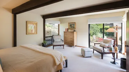 Pebble Beach perfection. Peaceful, Ocean view property to rest, golf, reset.