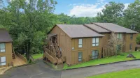 Welcome to Family Lake Time – Your Waterfront Condo!