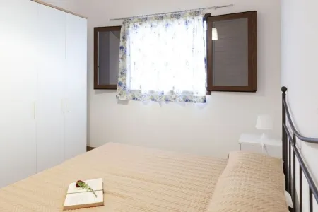 Charm, home emotions Baron sea view, swimming pool, wifi and BBQ