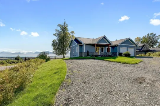 Spacious home w full Kachemak Bay views