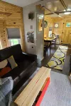 Authentic Train Caboose!  Less Than 5 Minutes to Desoto Park, Falls, Mentone