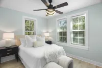 Forest Hills Manor w/ King Bed