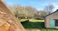 Green setting, ideal for families and friends, Jacuzzi, table soccer, petanque, sauna.