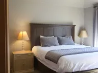 Wapato Point Bear Mountain Retreat - Views + Resort Access Hotels in Manson