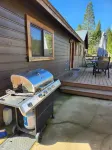 Escape to Nature: Charming 3-Bedroom Cabin near Trinity Lake