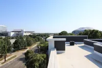 Cowboy's Condo/ Steps to Stadium