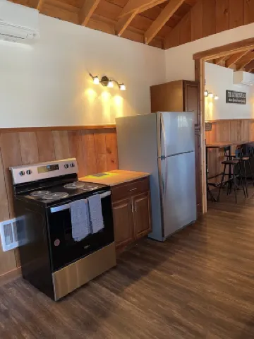 One Bedroom Cottage Hotels in Half Moon Bay