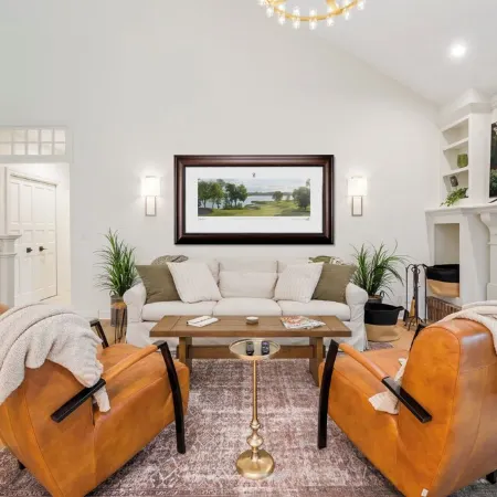 Beautiful Fully Remodeled House Located on Hazeltine National Golf Club.